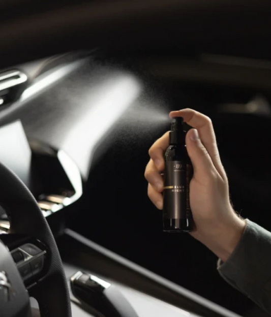 Perfume premium para coche en aerosol, fragancia instantánea, elimina olores | AROMATIC•89• | Exclusivo en Portugal