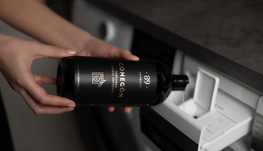 Aromatic•89• Perfumed Fabric Softener | CONEGÓN 1L Softness and Fragrance