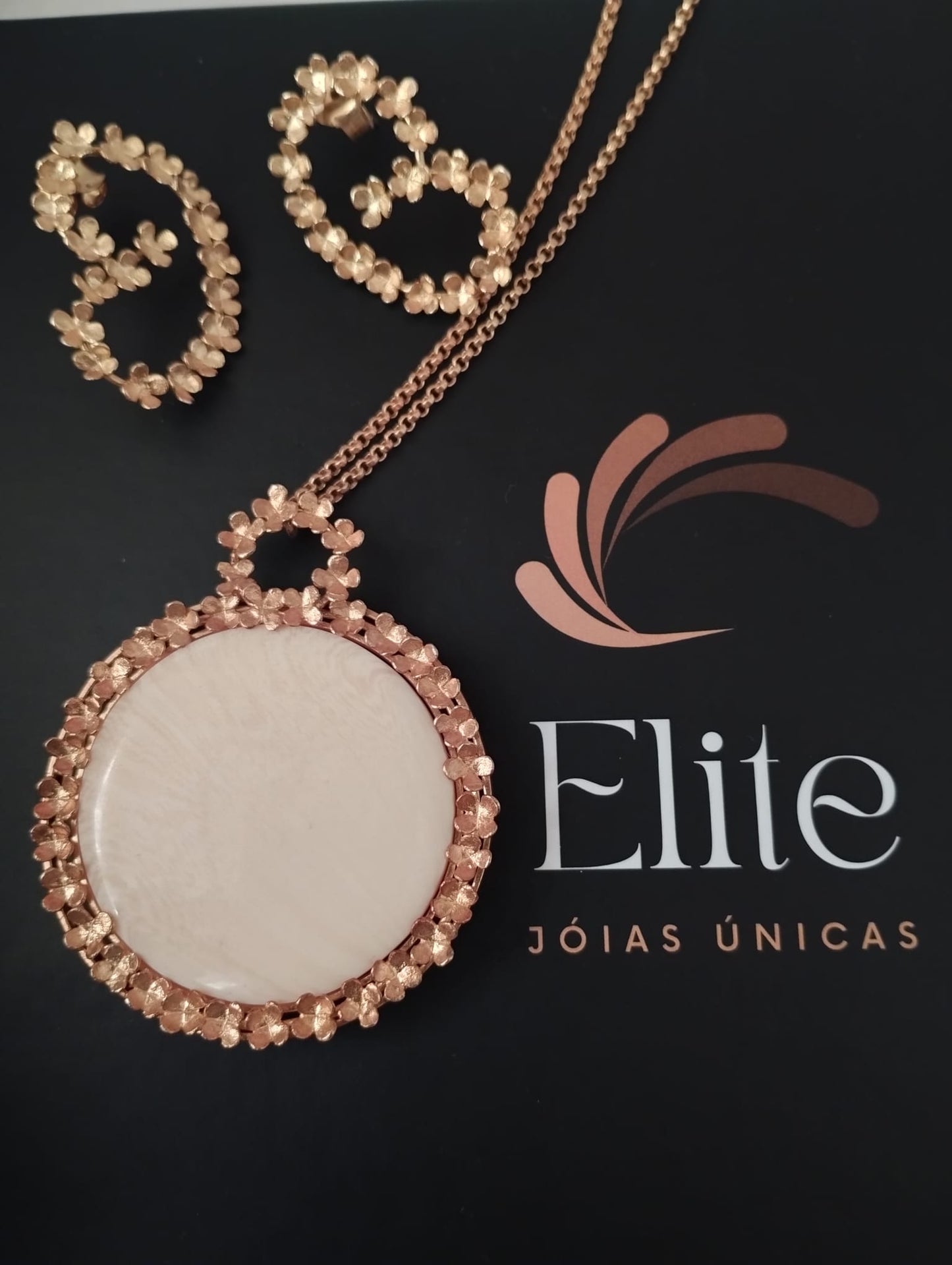 Elite Necklace
