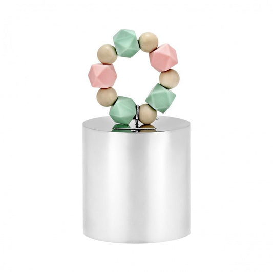 mealheiro decorativo infantil Topázio 1874 em metal prateado com alça de contas geométricas rosa e verde