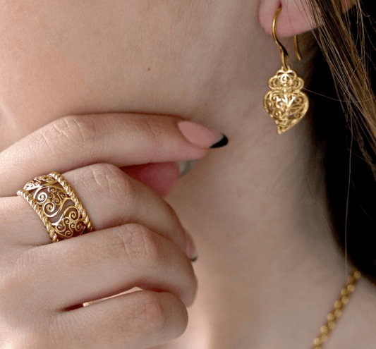 Anel Coração de Viana | Aço Inoxidável Dourado | Alma de Portugal