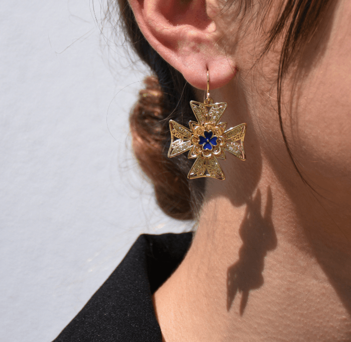 Brincos Cruz de Malta Azul | Aço Inoxidável Banho Ouro | Alma de Portugal