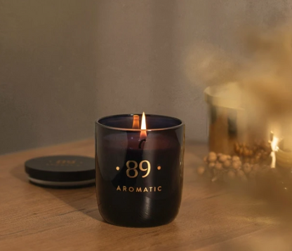 Vela de Cera de Soja Premium Frasco de Vidro Fragrância Elegante | AROMATIC•89• | Exclusivo Portugal