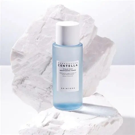 SKIN1004 Hyalu-Cica Brightening Toner 210ml