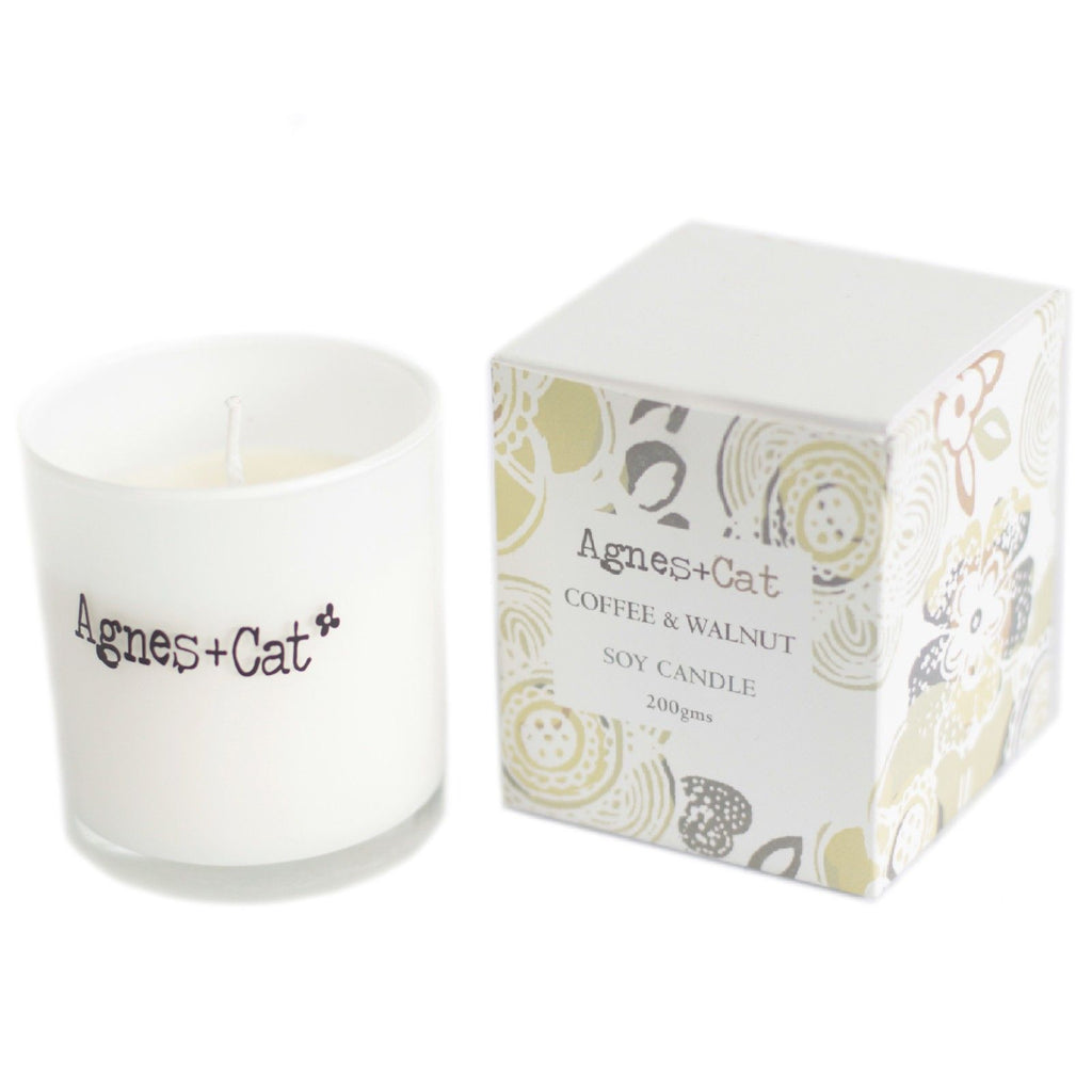 Vela Votiva de Soja – Café e Noz | Agnes + Cat