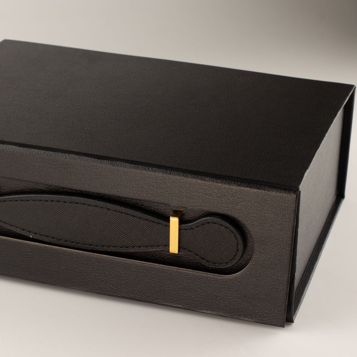 Caixa de Oferta Desmontável Cabaz Médio – 24 × 18,2 × 8 cm – Preto | Ancient Wisdom