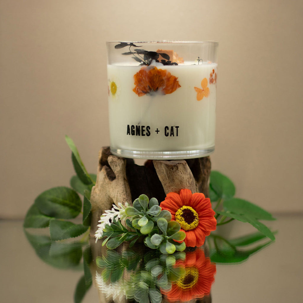 Vela Botânica de Soja com Flores Secas – Lakeland Mocha – 350 g | Agnes + Cat