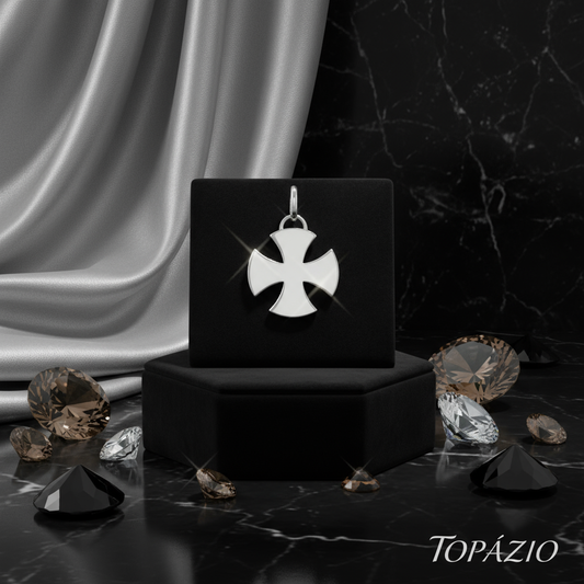 Banner Topázio 1874 Pingente Cruz de Malta Prata 925