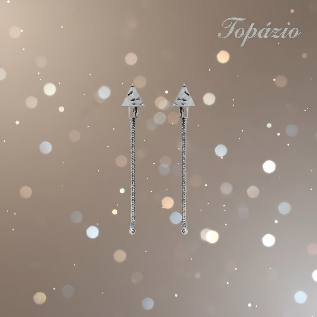 Banner Topázio - Brinco Triângulo Feminino Prata Pendente
