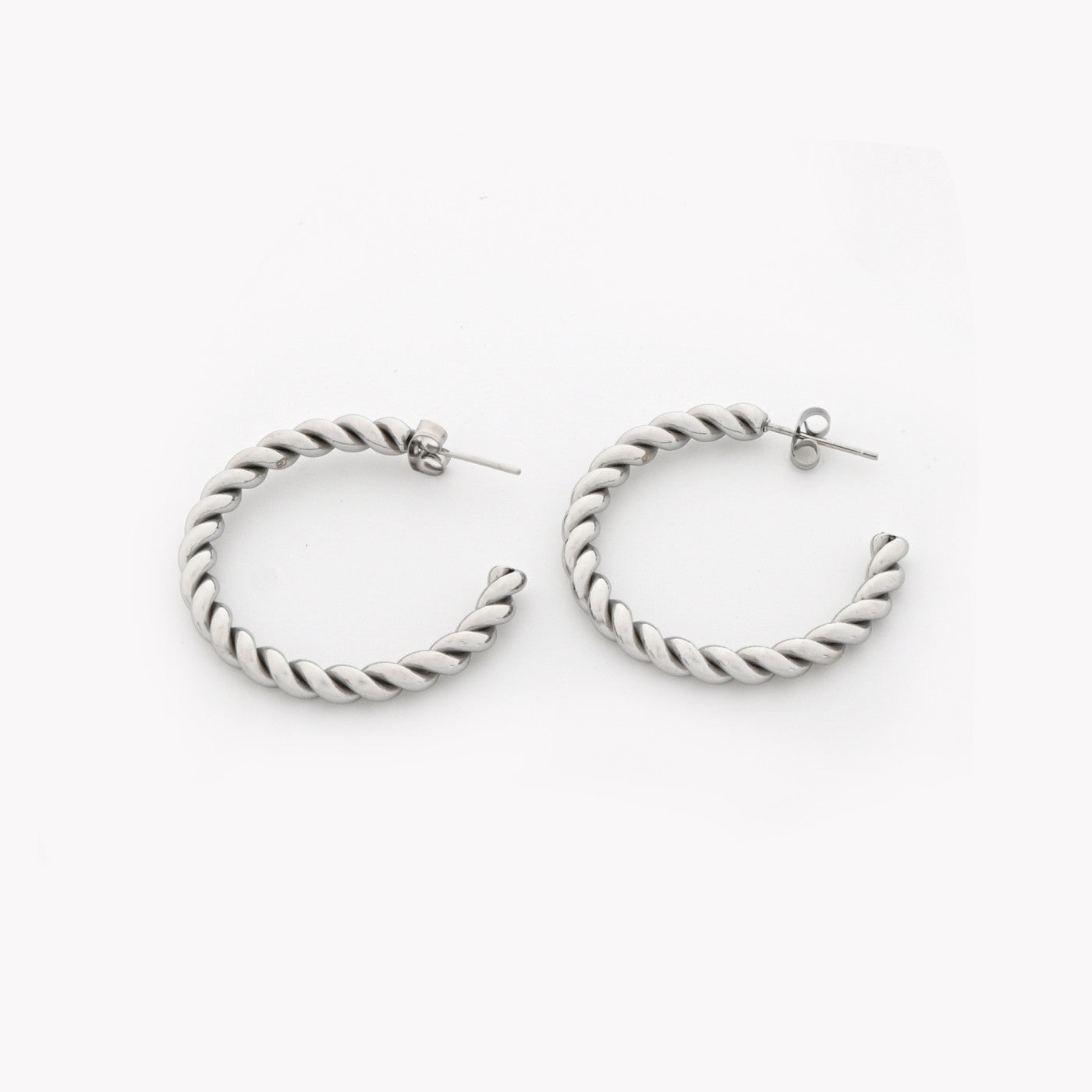 Twisted effect steel rings 