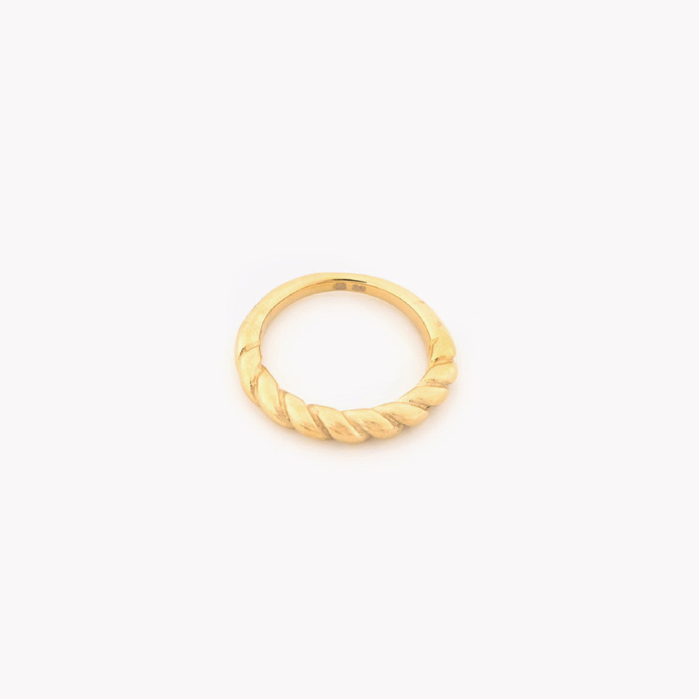 Twisted effect steel ring