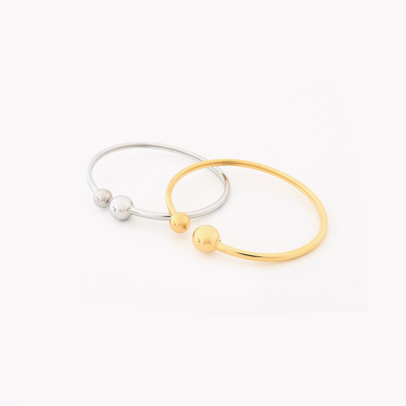 Basic rigid open steel bracelet 