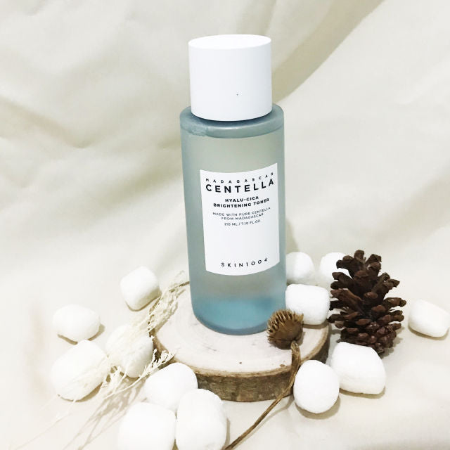 SKIN1004 Hyalu-Cica Brightening Toner 210ml