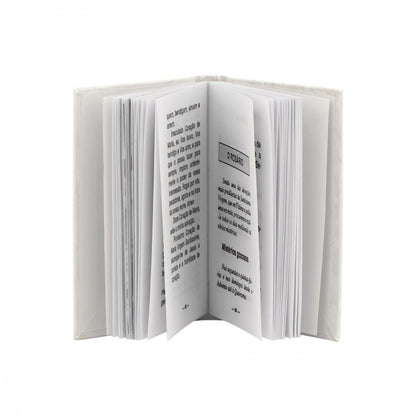 missal anjo gabriel prata aberto com paginas visiveis e capa branca ideal para oracao