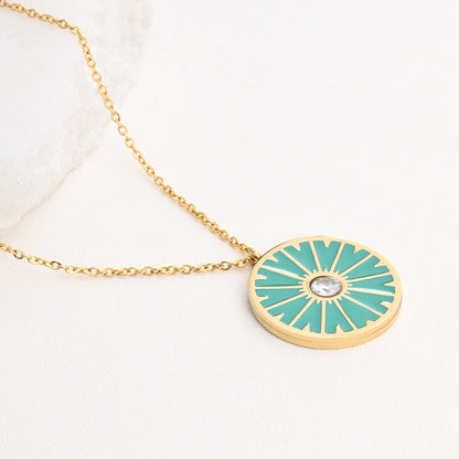 colar em aço roda verde Carmo Joalheiros colar dourado com pendente redondo verde e zircônia central