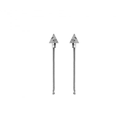 brinco triângulo feminino em prata Carmo Joalheiros com pingente corrente longa e design minimalista