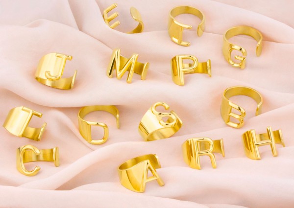 Anel de Aço com Letra Inicial Carmo Joalheiros