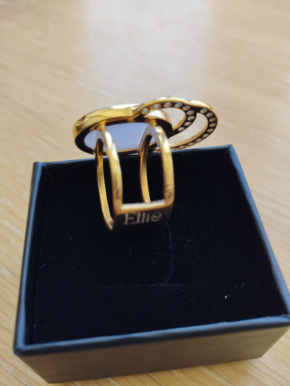 Joia Exclusiva Elite anel de luxo Moon Acquamarina. Anel dourado com pedra aquamarina e gravação Elite em caixa preta