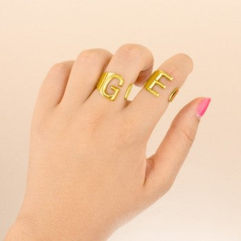 Anel de Aço com Letra Inicial Carmo Joalheiros