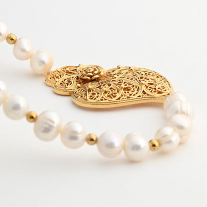 Heart of Viana pearl steel necklace 