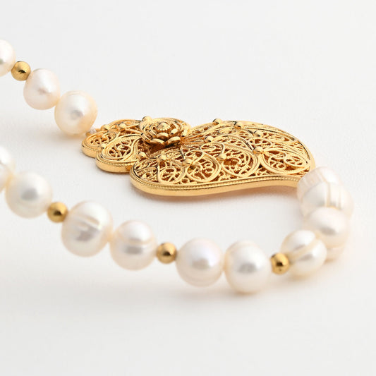 Heart of Viana pearl steel necklace 