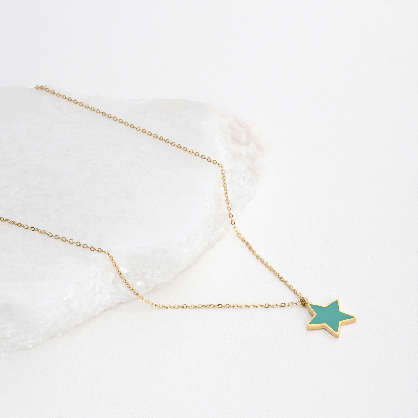Colar em aço estrela verde - Terra de Estrelas