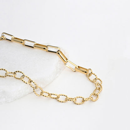 Reversible steel necklace with links