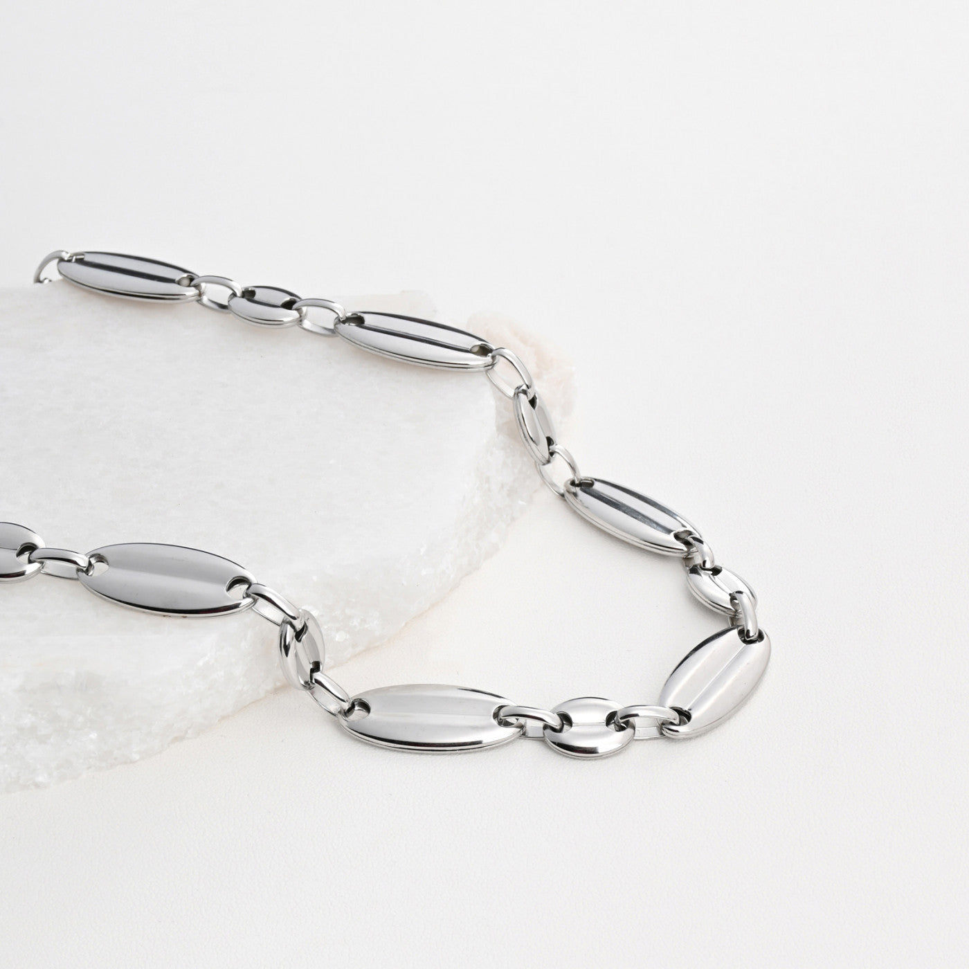 Stainless steel necklace with long links