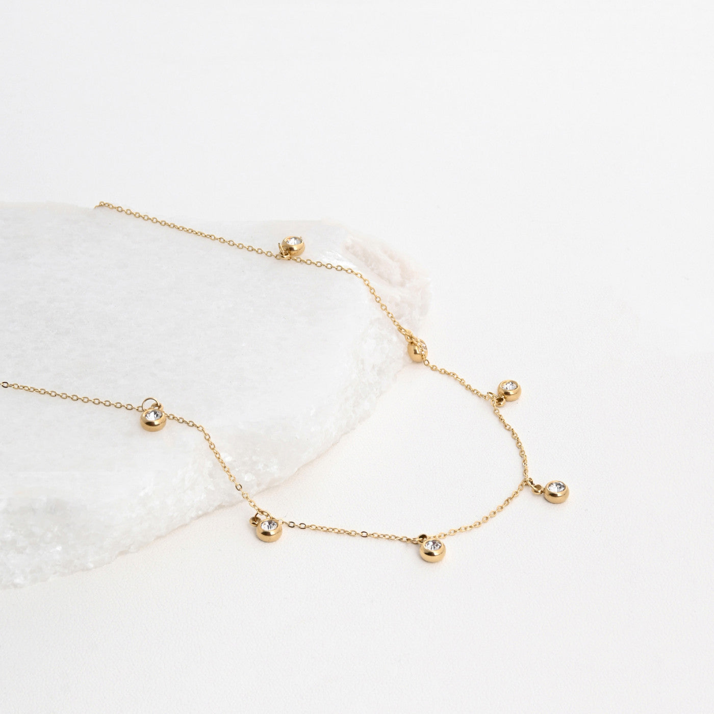 Steel necklace with diamonds