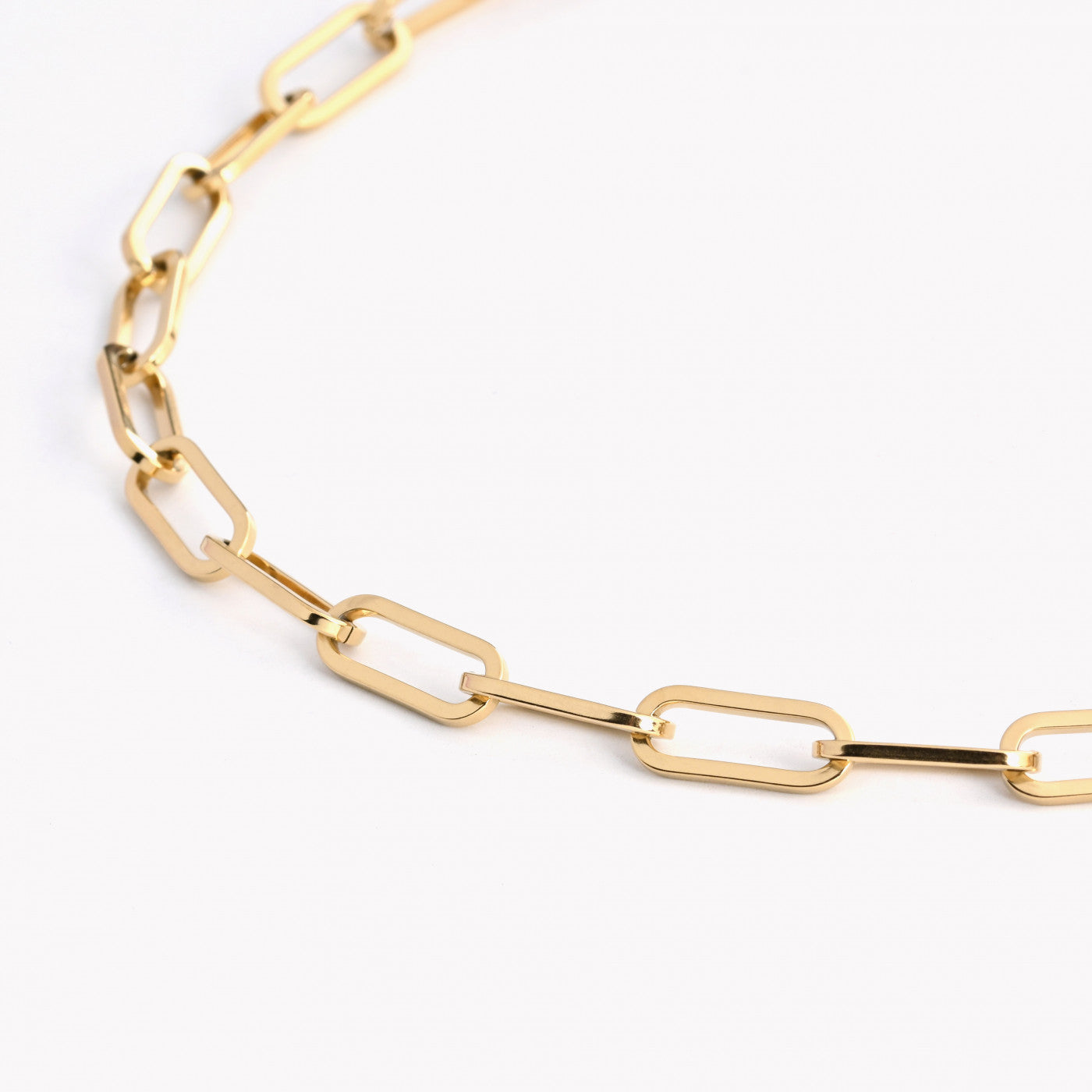 Steel necklace with links and full heart